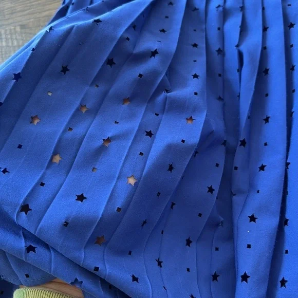 T/S by Thrive Royal Blue Cutout pleated star athletic skirt - Picture 2 of 5